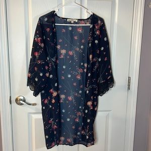 Women’s Floral Lace Sheer Ruana / Kimono Wrap L